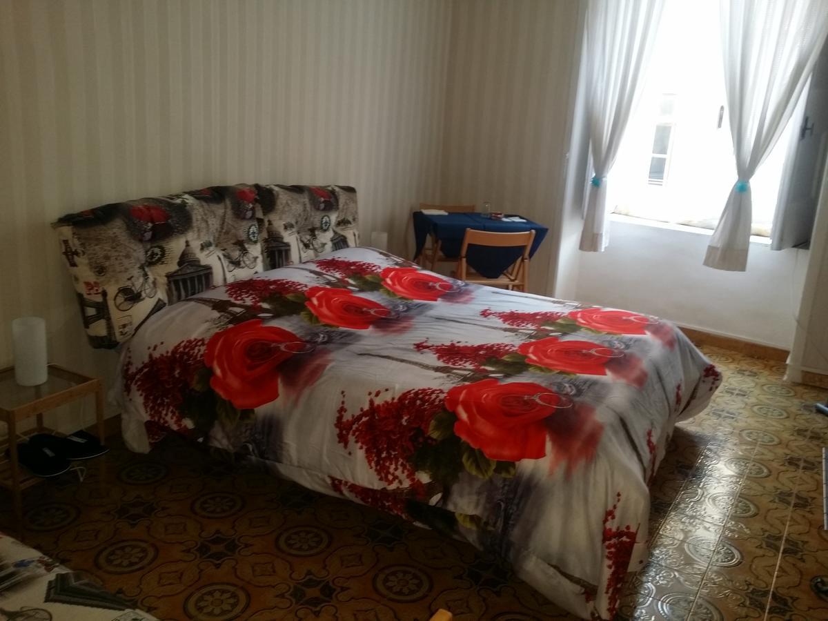 B&B A Casa Di Grazia Napoli Bagian luar foto