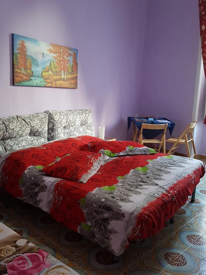 B&B A Casa Di Grazia Napoli Bagian luar foto