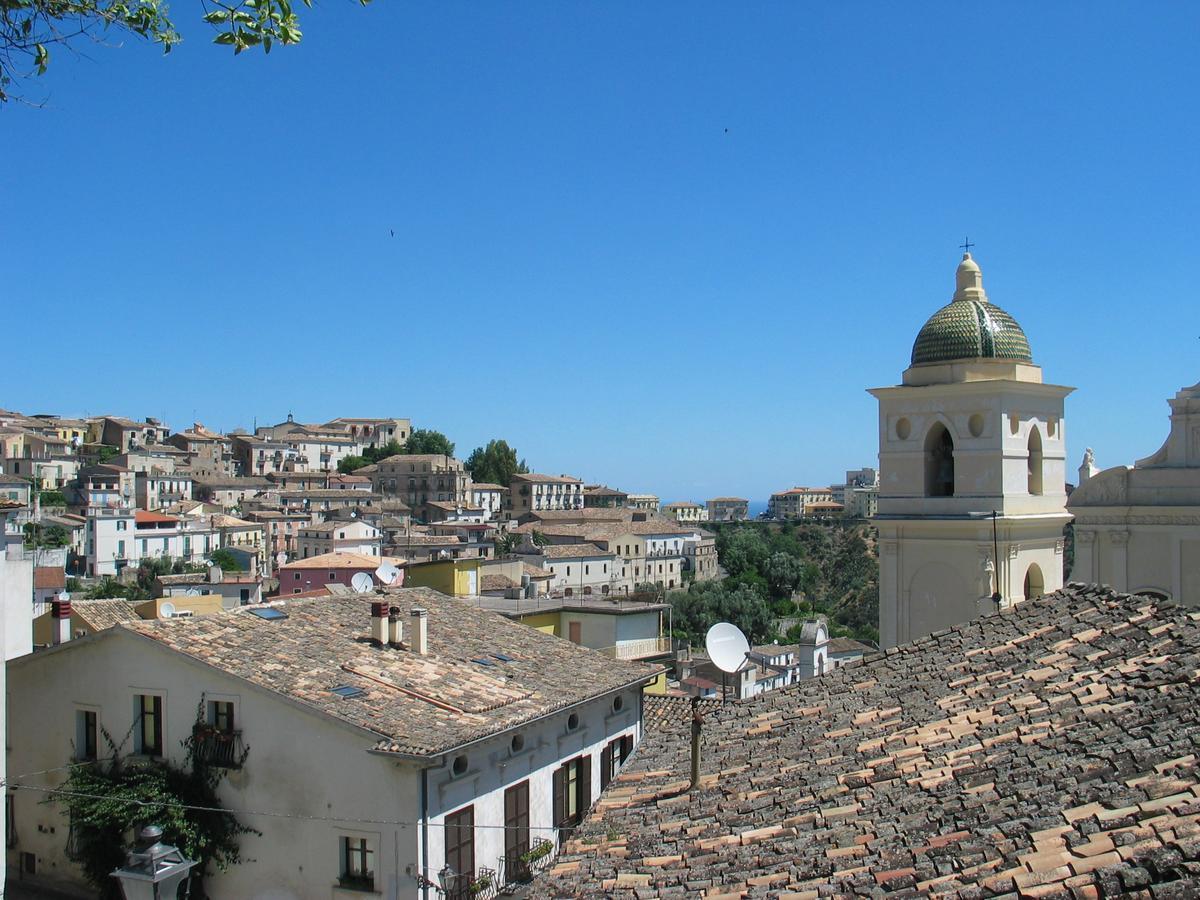 B&B A Casa Di Grazia Napoli Bagian luar foto