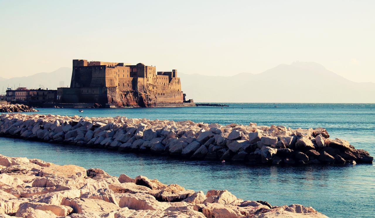 B&B A Casa Di Grazia Napoli Bagian luar foto